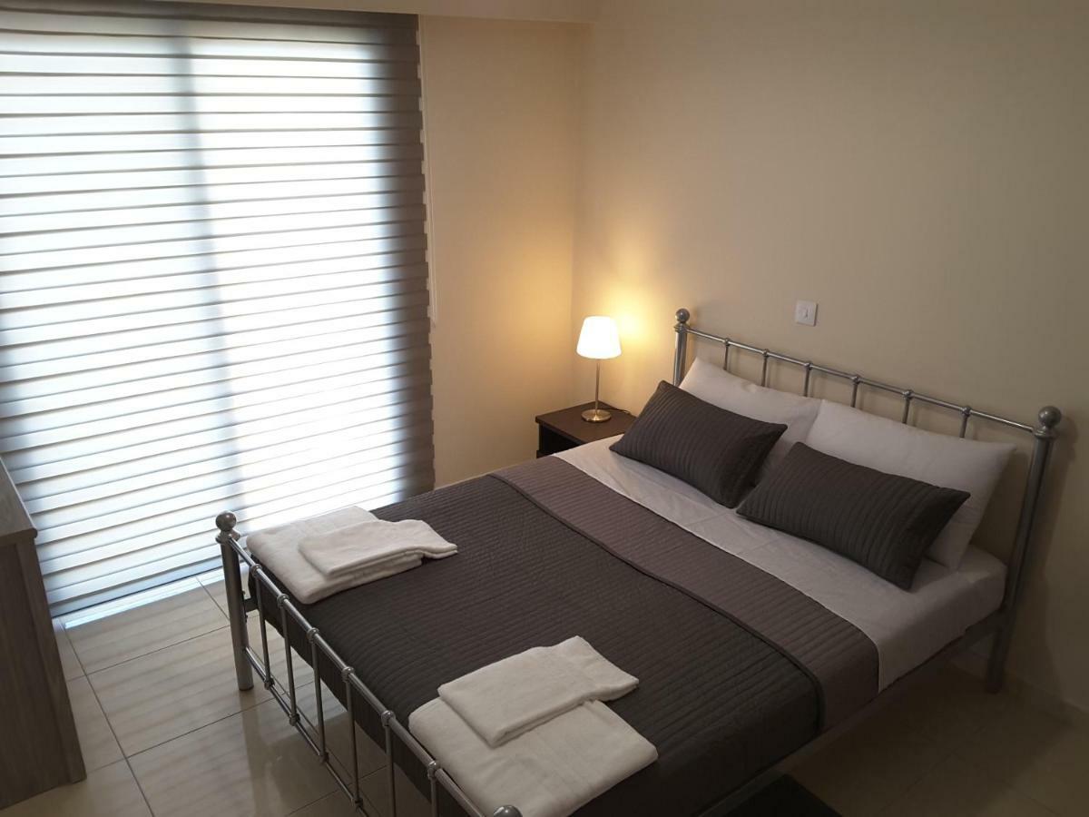 Lighthouse By The Sea Lovely 2Bdr Apartment Paphos Exterior foto