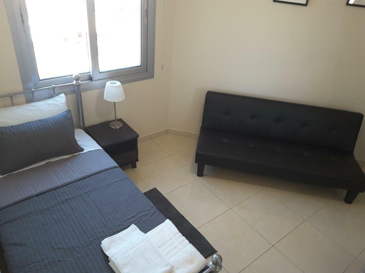 Lighthouse By The Sea Lovely 2Bdr Apartment Paphos Exterior foto