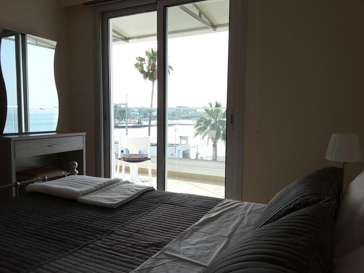 Lighthouse By The Sea Lovely 2Bdr Apartment Paphos Exterior foto